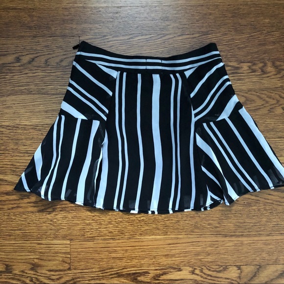 Ella Moss girl’s black and white skirt. NWT - Picture 3 of 4